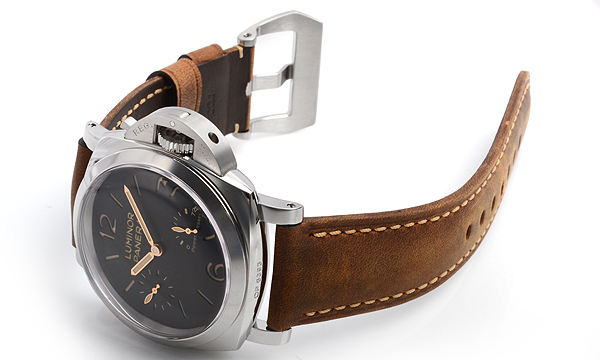 パネライ ルミノールパワーリザーブ１９５０ ３デイズ ４７ｍｍ PAM00423