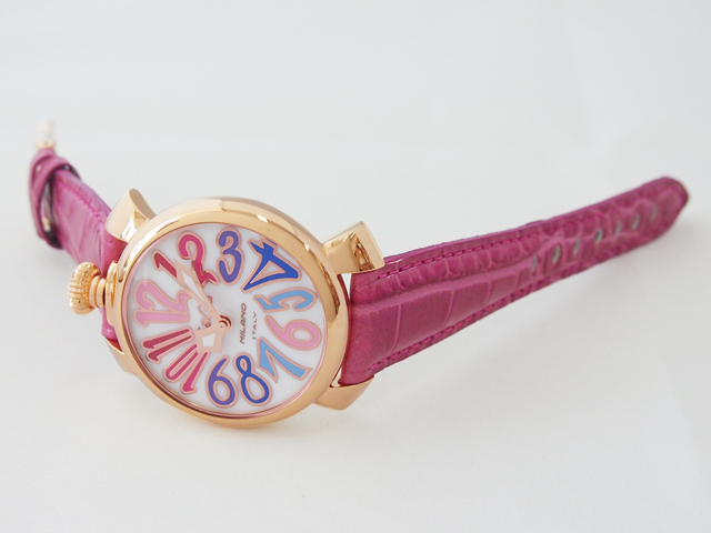 ガガミラノ マニュアーレ 40mm クォーツ 5021.1 チェリー革