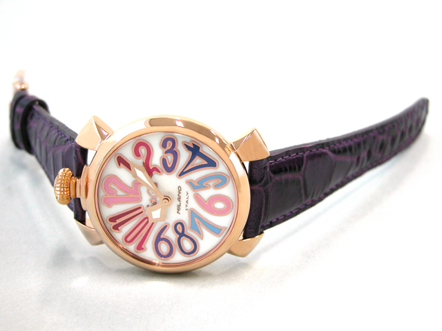 ガガミラノ マニュアーレ　40mm　クォーツ 5021.1 ダークパープル革