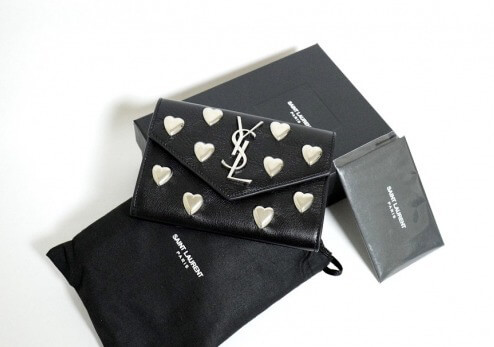 2018新作入荷 サンローランコピー Small  モノグラム Envelope Wallet