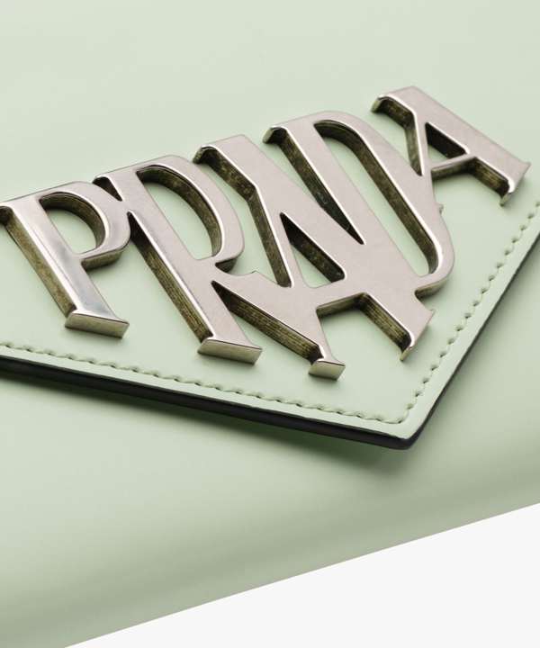 2018新作！日本未入荷☆PRADA プラダコピー ロゴ カードホルダー付き長財布 1MH037_ZO6_F0934