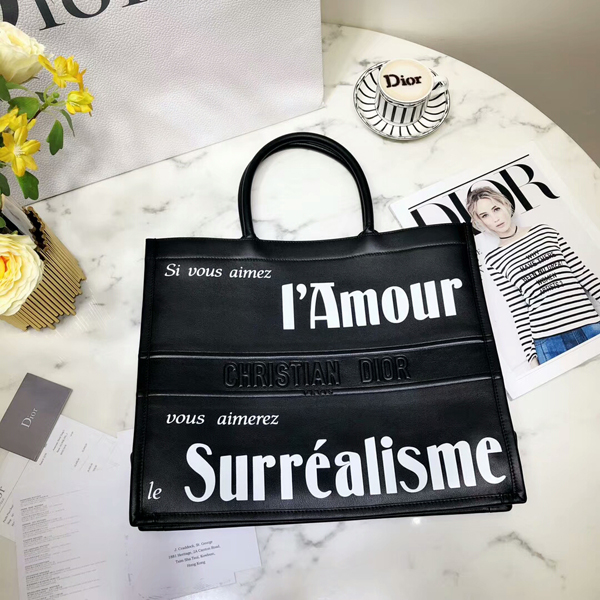 2018新作 ディオールスーパーコピー ディオール BOOK TOTE M1286ZWSG_M911