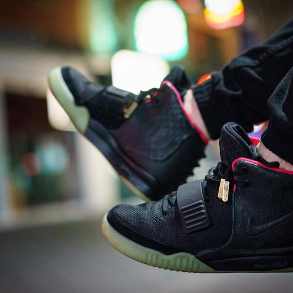 ナイキ エアイージー スニーカー コピー ナイキ Air Yeezy 2 Solar Red ナイキ エアイージー2 ソーラー 508214-006