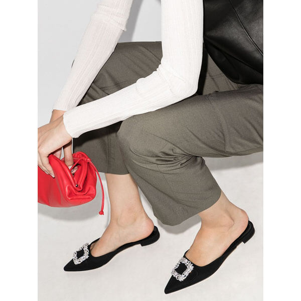 マノロブラニク フラットシューズ 偽物 Manolo Blahnik メイセール フラット ミュール クリスタル 2200545 マノロブラニク フラットシューズ 偽物 Manolo Blahnik メイセール フラット ミュール クリスタル 2200545