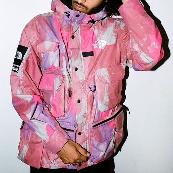 ノースフェイス 偽物 ジャケット 入手困難 シュプリーム The North Face 防水カーゴジャケット