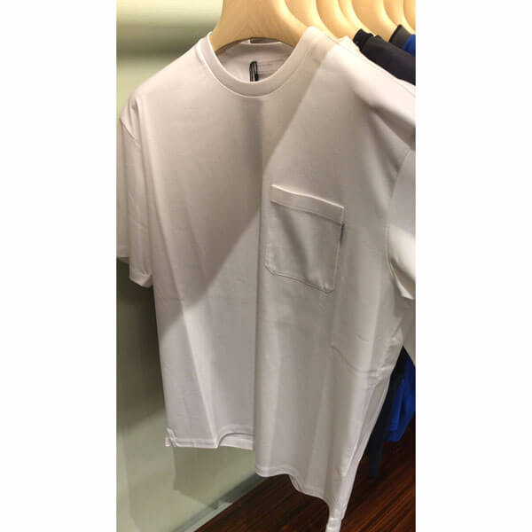プラダ Tシャツ コピー PRADA ポケットロゴTシャツUJN658