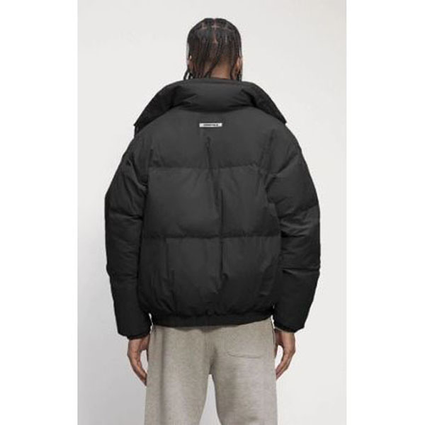 フィアオブゴッド 偽物 エッセンシャルズ 日本未入荷 激レア!FEAR OF GOD ESSENTIALS Puffer Jacket