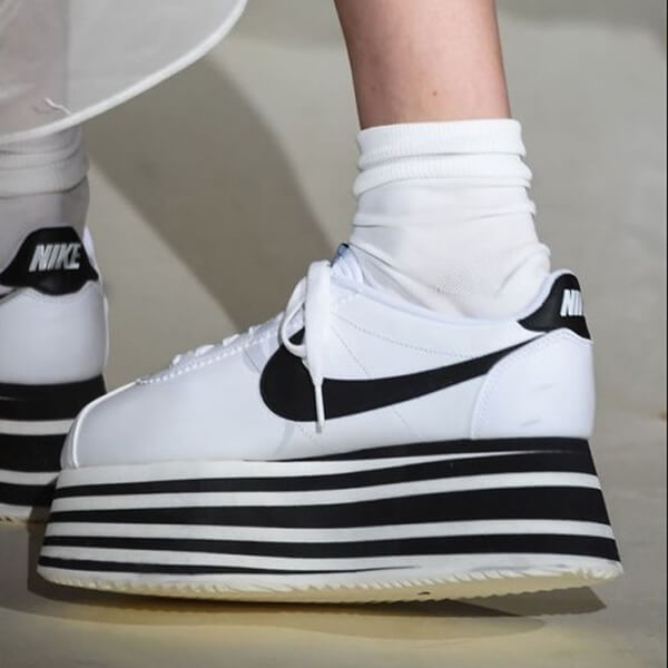 ナイキ コムデギャルソン スニーカー コピー ナイキ CDG COMME des Garcons x Wmns Cortez White BV0070 100 入手困難！
