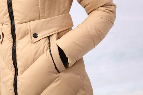 大人気2014-2015 AW新作!!MONCLER(モンクレールスーパーコピー)レディースダウンジャケット 3015678