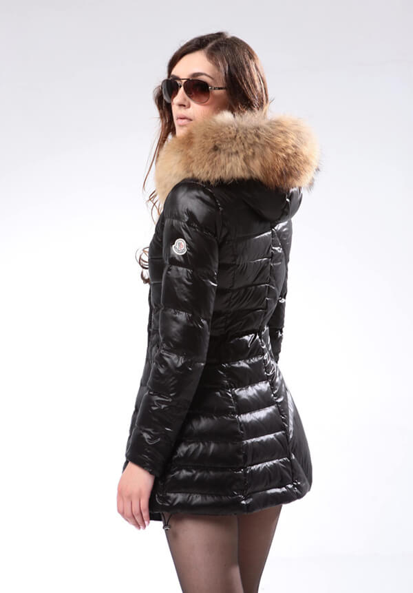 業界最高品質2015冬季新作!!MONCLER(モンクレールスーパーコピー)超軽量レディースダウンジャケット8803