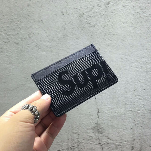 ルイヴィトン 財布 エピ×シュプリームコピー M67753 ポルト カルト・サーンプル シュプリームコラボカードケース ブラック